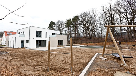 Komplettbau eines Wohnhauses inkl. Erdarbeiten und Gestaltung der Außenanlagen