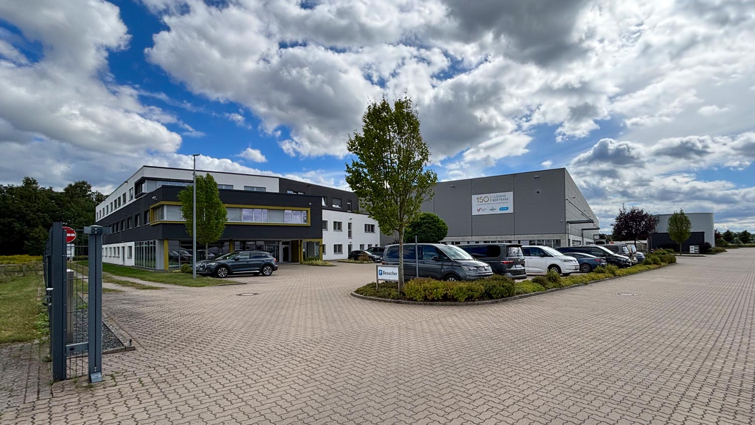 Bürogebäude Erweiterung eines Bürogebäudes